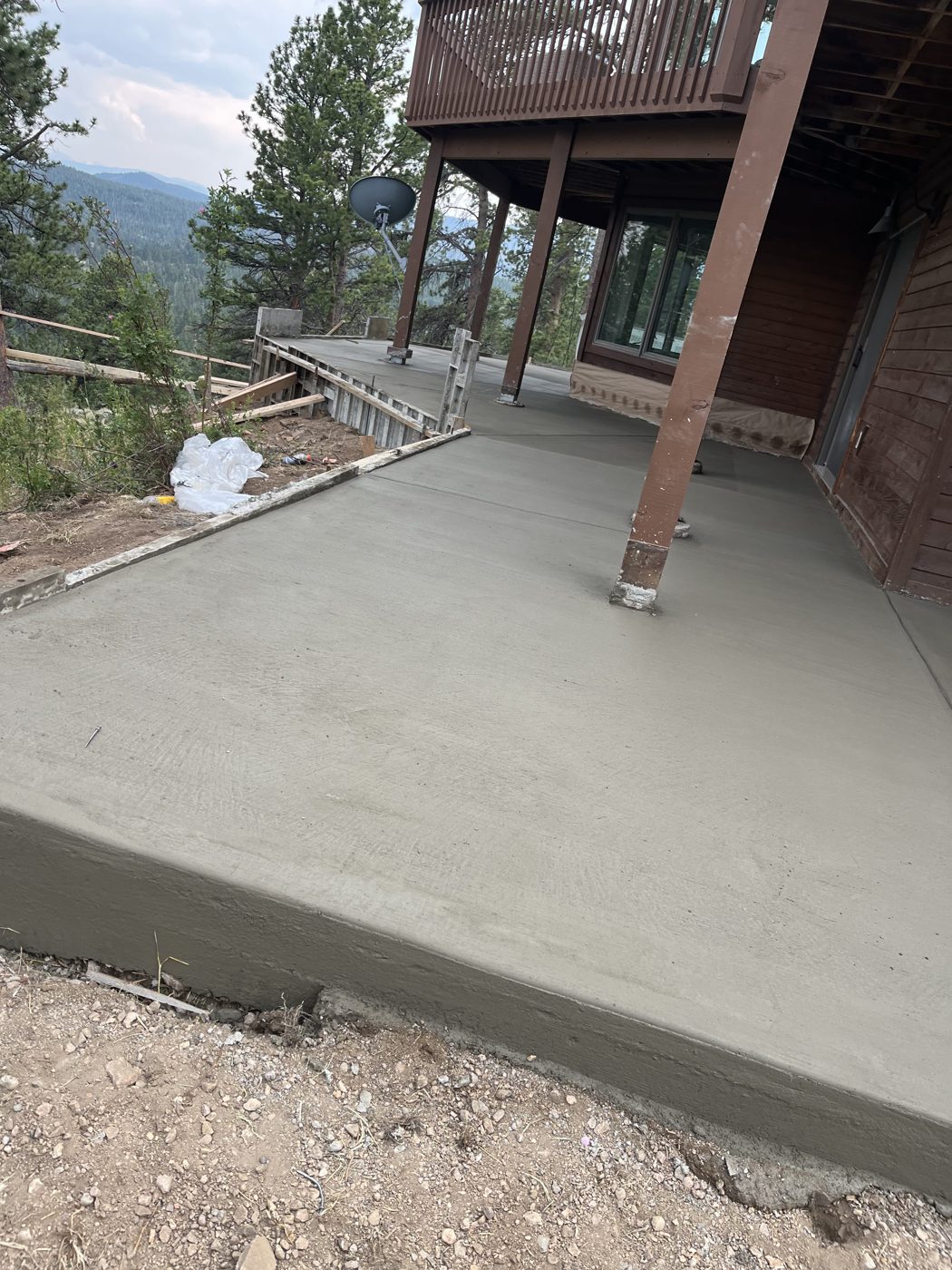 Fresh concrete flatwork pour